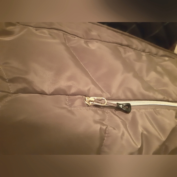 Warm Winter Jacket - Picture 7 of 7